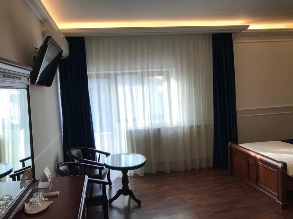 Pension Hanul Andritei Craiova Exterior photo